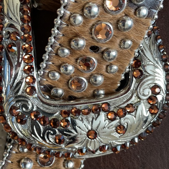 Gorgeous jeweled belt